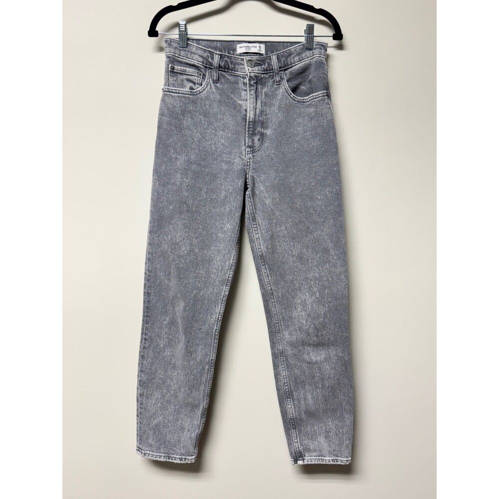 ABERCROMBIE & FITCH The Mom High Rise in Gray Wash, Sz 26/2R